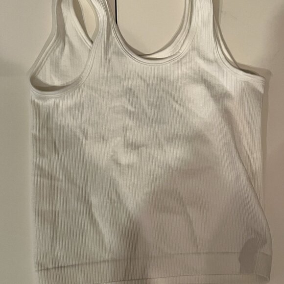 White NWT Tank Top -  A New Day -  Size Small  Essential Casual  💗 - Picture 6 of 8